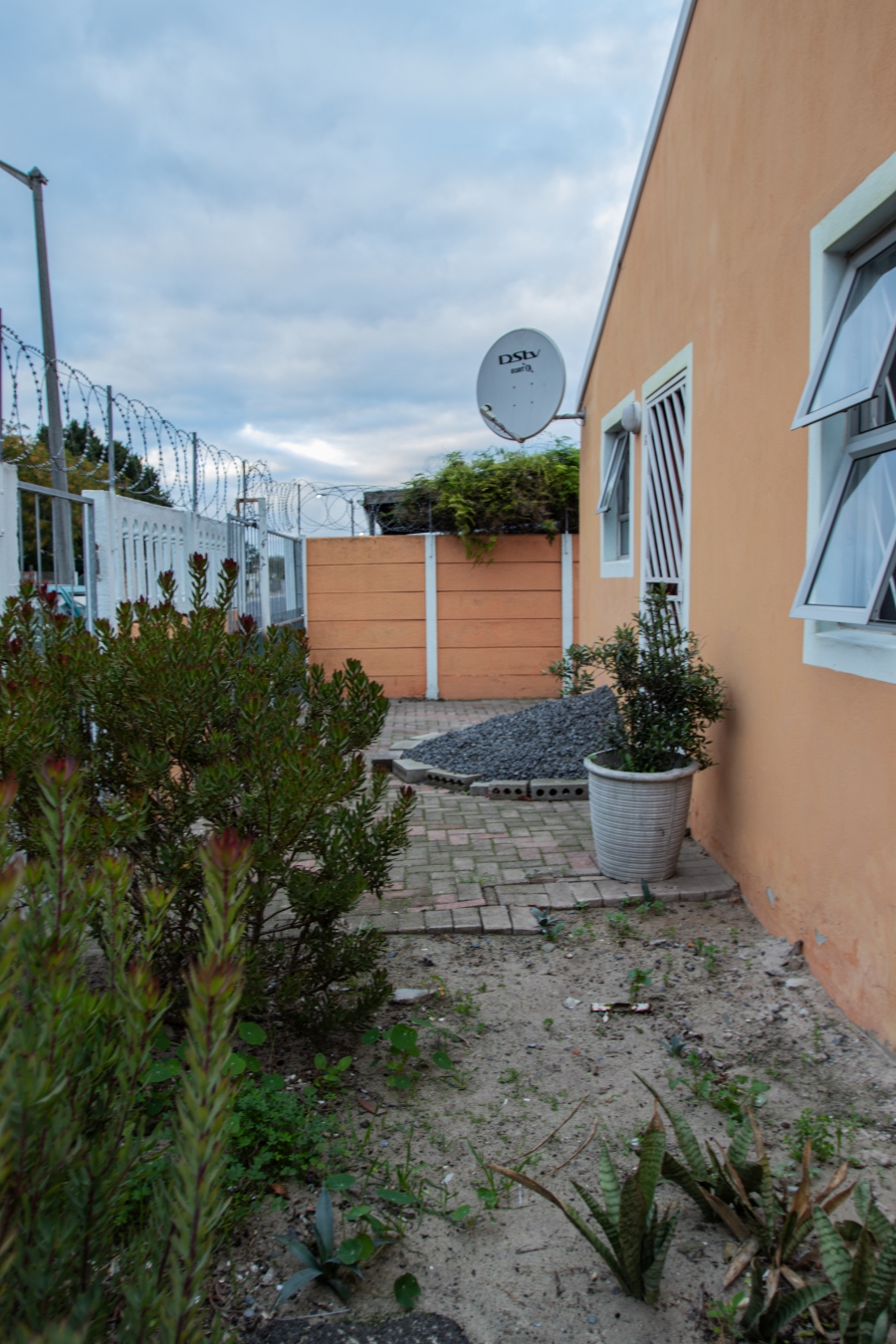 6 Bedroom Property for Sale in Scottsville Western Cape